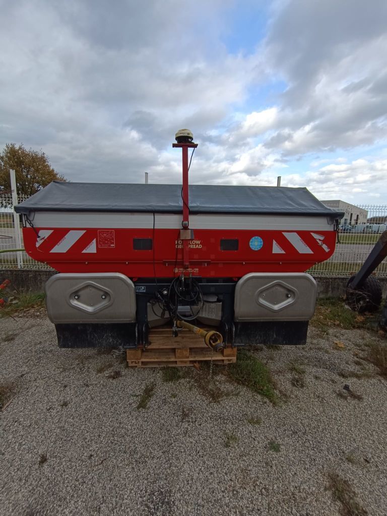 E-FARM: Vicon ro-xxl geospread - Epandeur d'engrais - id XQJTAPM - 15 900 € - Année: 2018 - France