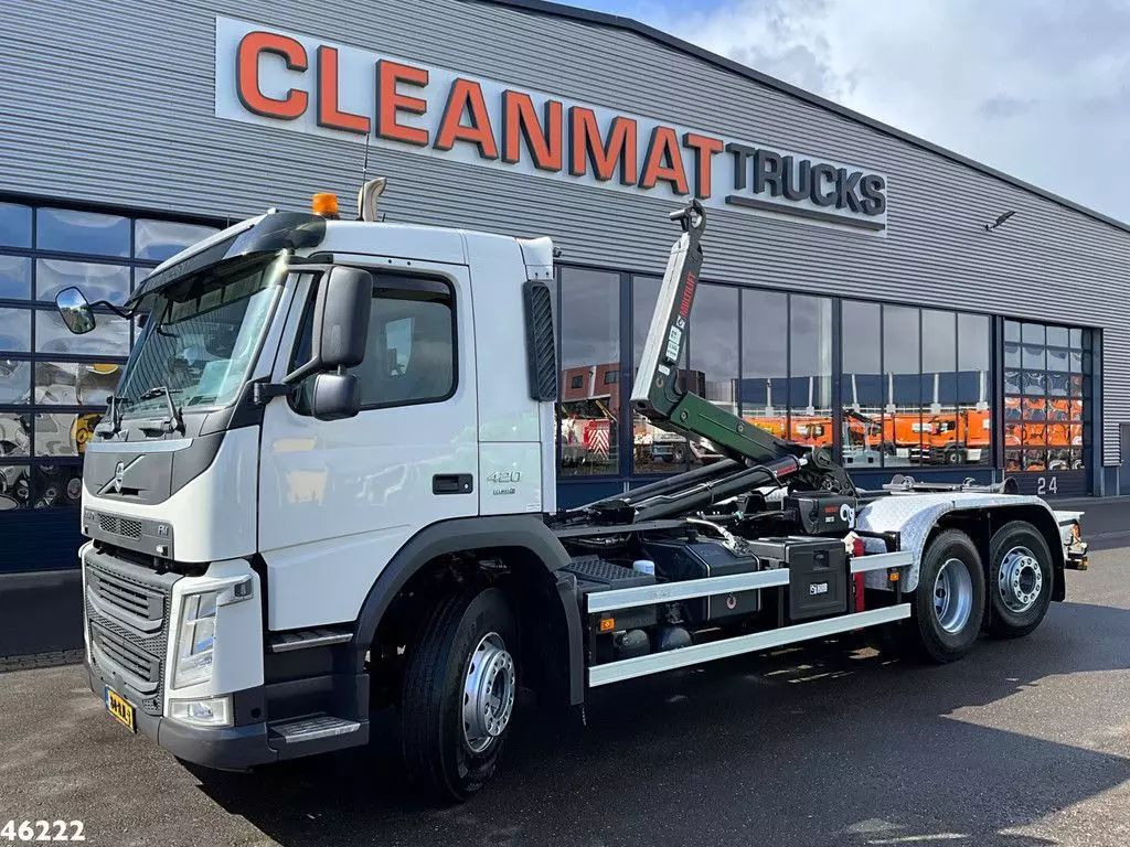 VOLVO fm 420 euro 6 multilift 21 ton haakarmsysteem Trailer €45,000
