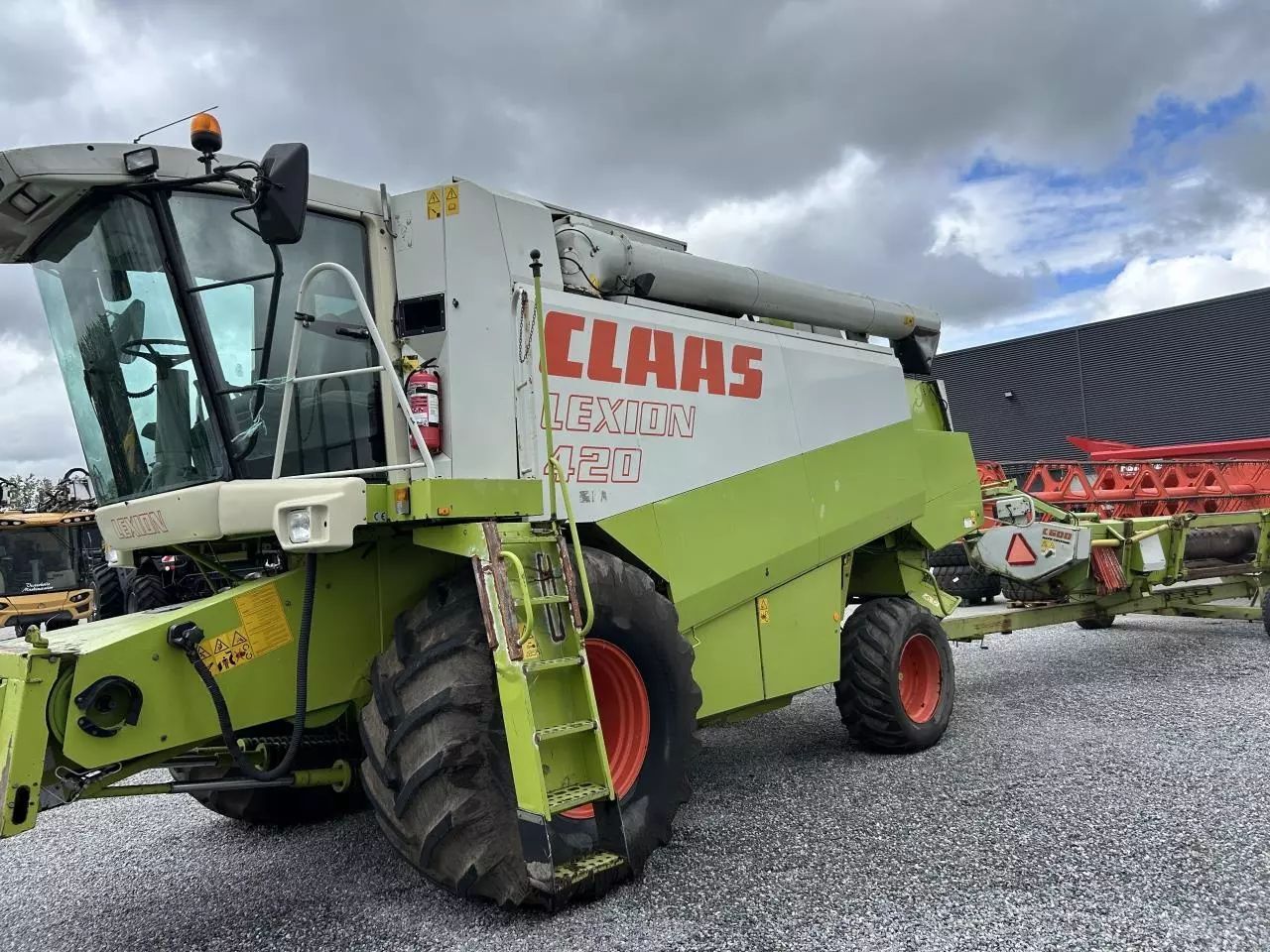 E-FARM: Claas Lexion 420 - Cosechadora - id S3QMTFT - 43.576 € - Año: 1997 - Dinamarca