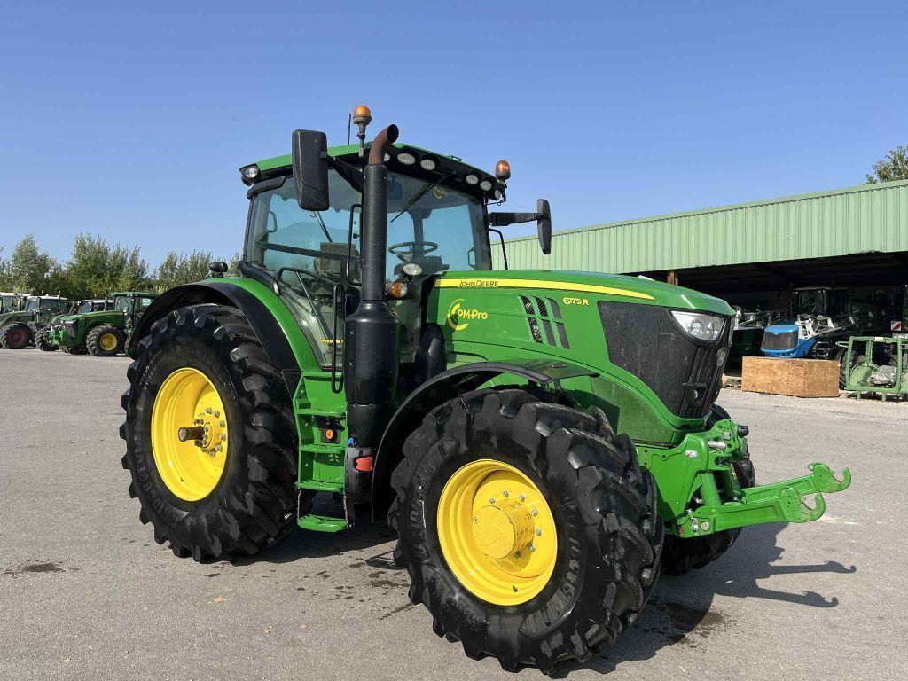 E-FARM: John Deere 6175 R - Tractor - id 74CGWDG - €110,000 - Year of construction: 2021 - Engine hours: 4,900,Engine power (HP): 175,France