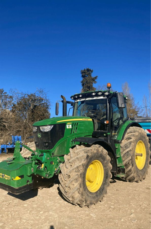 E-FARM: John Deere 6195 R - Trattore - id ZXVP6DQ - 112.000 € - Anno di costruzione: 2020 - Ore: 3.180,Potenza del motore: 195,Francia