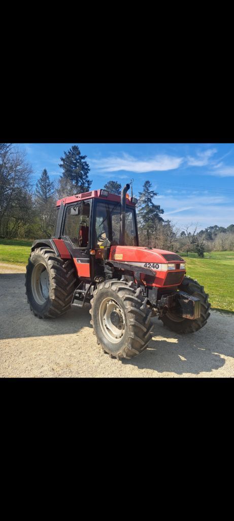 Case IH 4240 Tractor 18.500 €