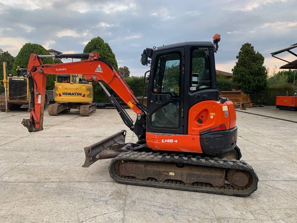 Kubota U48-4 Mini excavadora  28.500 €