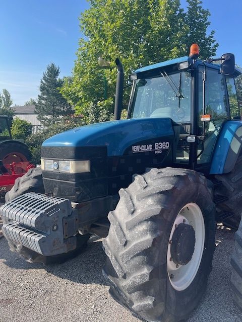 E-FARM: New Holland 8360 - Tractor - id WWGTSFD - 28.000 EUR - Anul: 1998 - Citeste ore: 4.000,Muterea motorului: 135,Franța
