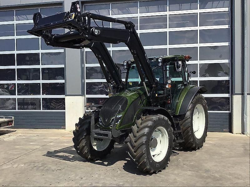 E-FARM: Valtra A115MH - Traktor - id DZXTAAA - 74.500 € - Baujahr: 2023 - Abgelesene Motorstunden: 5,Motorleistung (PS): 115,Deutschland