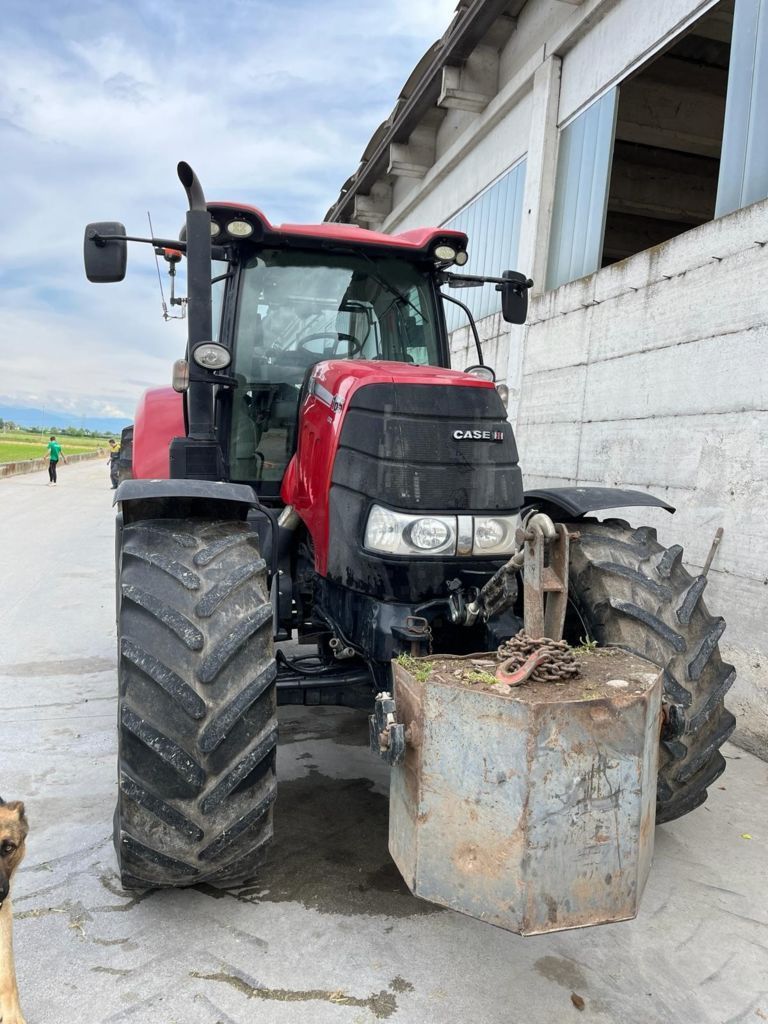 E-FARM: Case IH Puma 165 CVX - Tracteur - id MHP7JYR - 55 000 € - Année: 2017 - Lecture du nombre d'heure: 8 716,Puissance du moteur (chevaux): 165,Italie