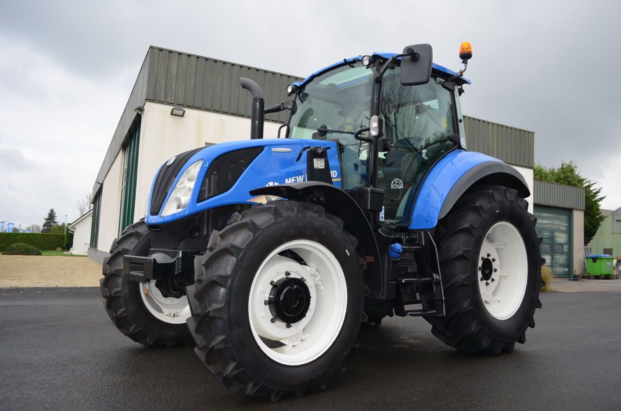 E-FARM: New Holland T5.110 - Traktor - id IBRIBPT - 53 000 € - Rok produkcji: 2017 - Motogodziny: 1480,Moc silnika: 110,Belgia