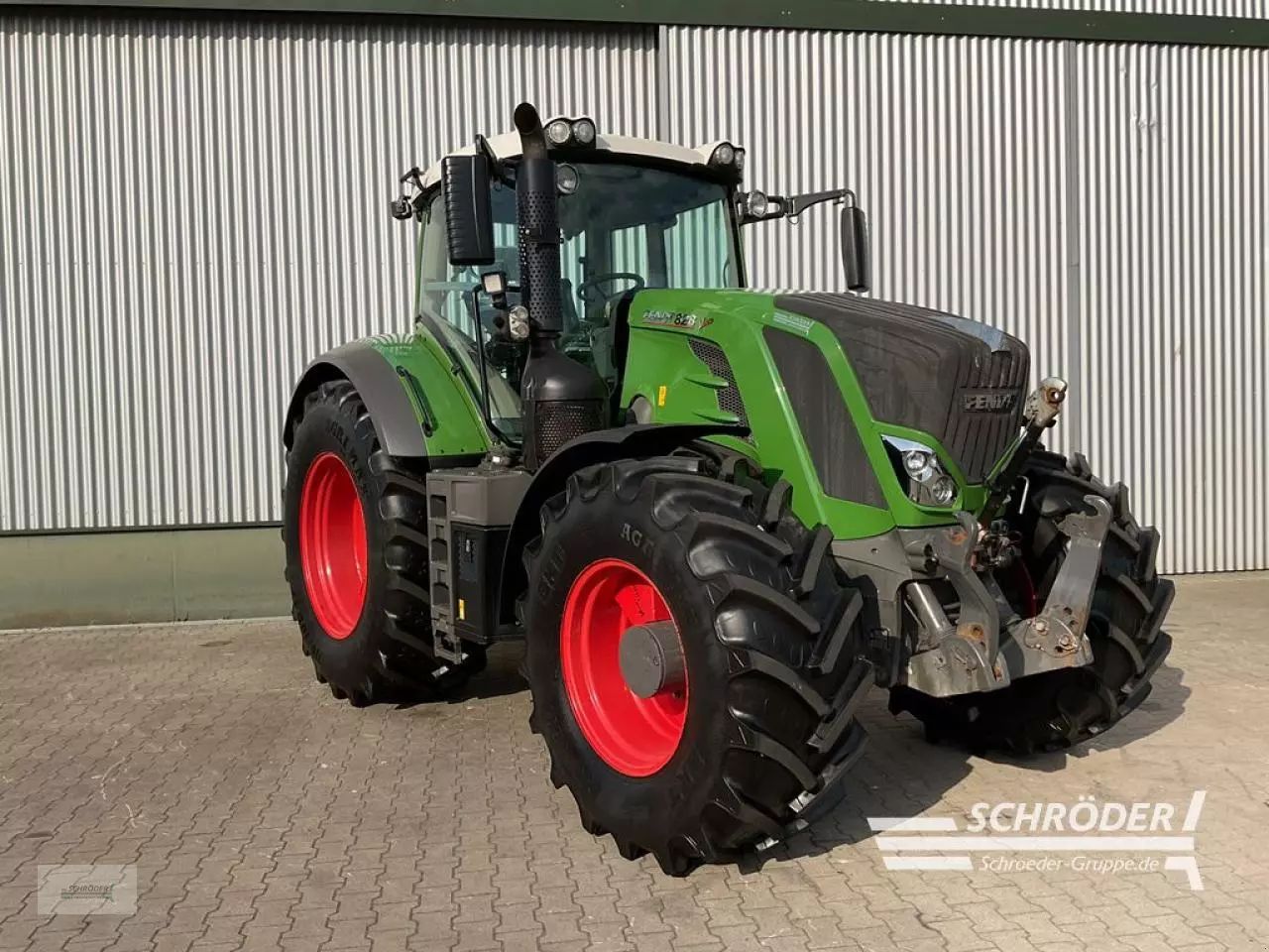 E-FARM: Fendt 828 Vario ProfiPlus - Tractor - id M5F5R3R - €87,885 - Year of construction: 2017 - Engine hours: 7,442,Engine power (HP): 279,Germany