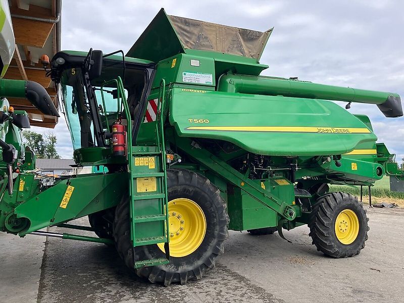 E-FARM: John Deere T 560 HM - Moissoneuse-batteuse - id KGQHYE4 - 116 500 € - Année: 2009 - Lecture du nombre d'heure: 2 800,Autriche