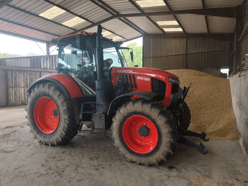 Kubota M6121 Tractor 65.000 €
