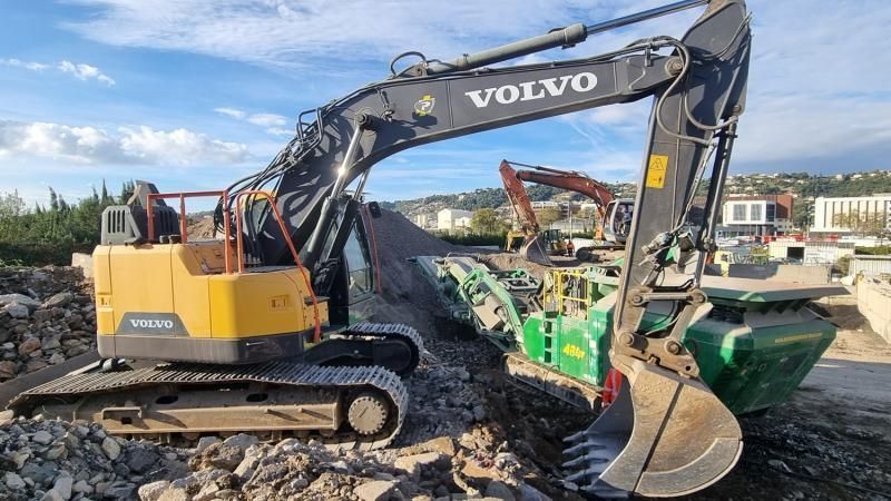 VOLVO ecr235 Raupenbagger 89.000 €