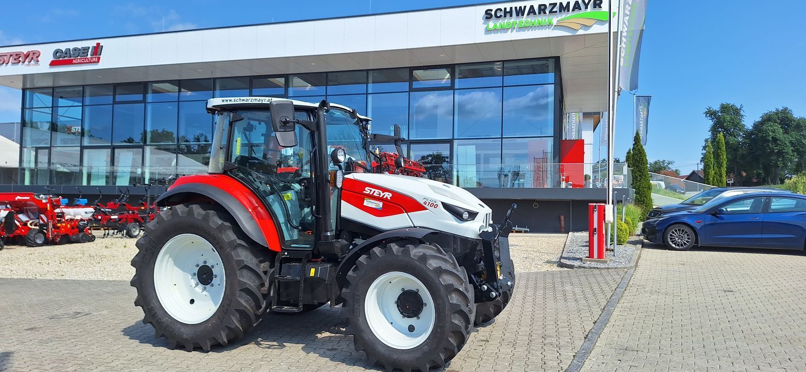 E-FARM: Steyr Kompakt 4100 - Tractor - id TM7HFMC - €59,084 - Year of construction: 2025 - Engine power (HP): 100,Austria