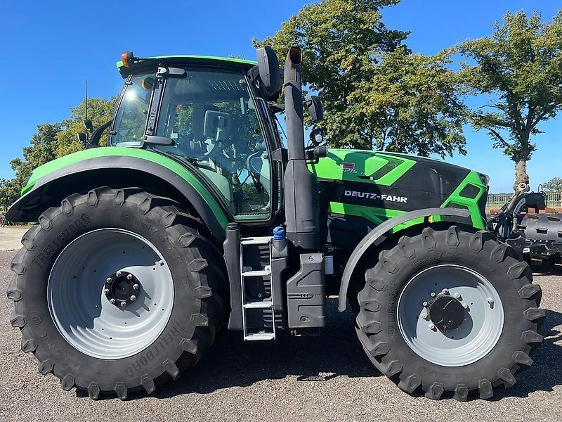 E-FARM: Deutz-Fahr 6215 Agrotron TTV - Trattore - id ASZQBI3 - 88.000 € - Anno di costruzione: 2018 - Ore: 3.700,Potenza del motore: 215,Germania