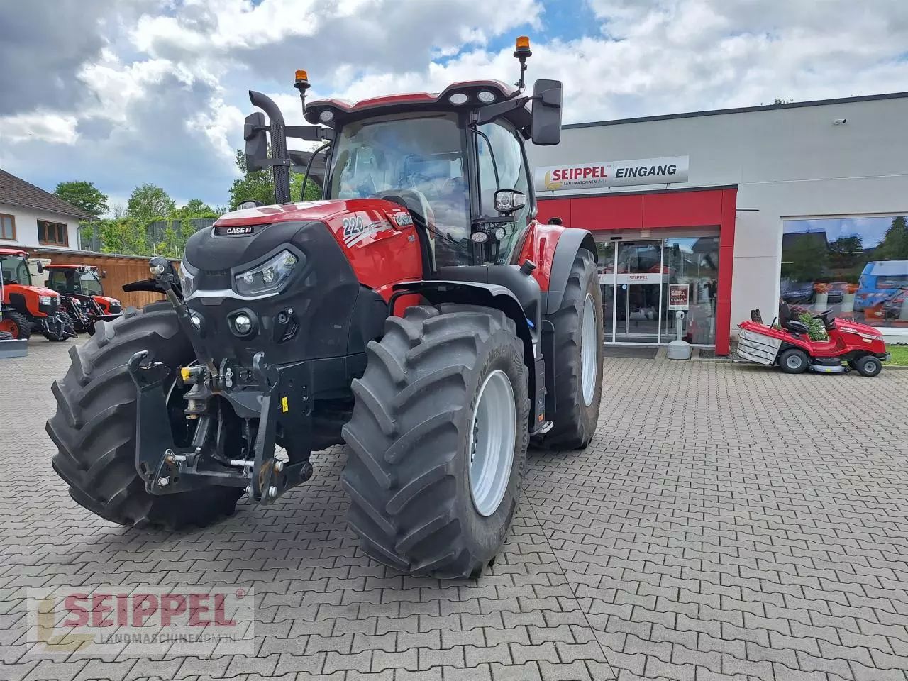 Case IH Puma 220 CVX Tractor €168,000