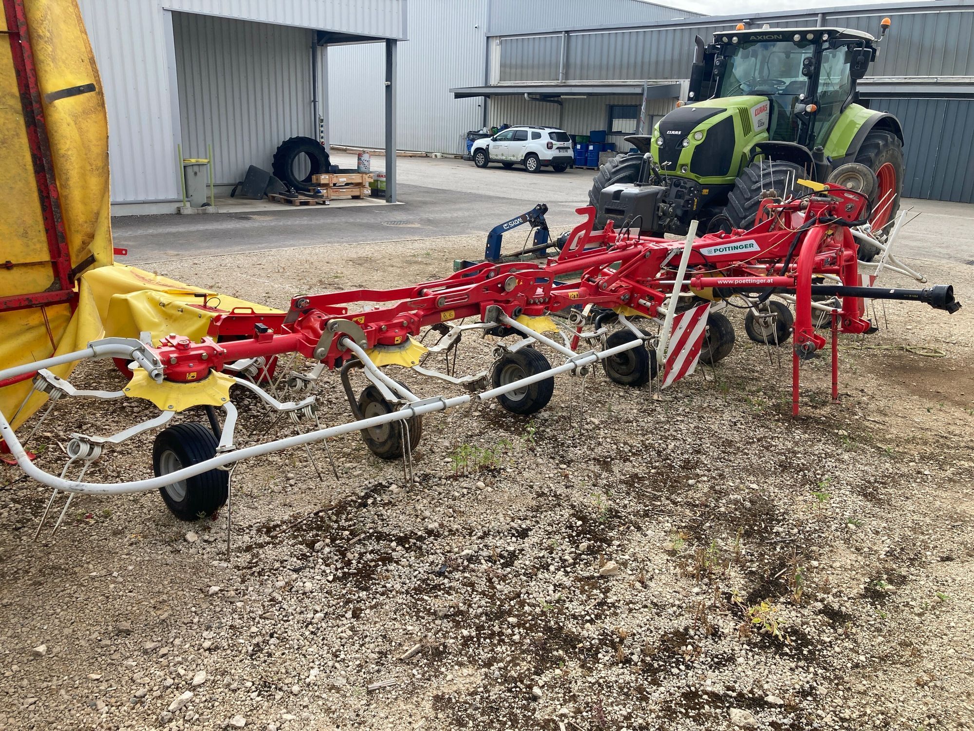 Pöttinger Hit 8.91 Tedder €7,500