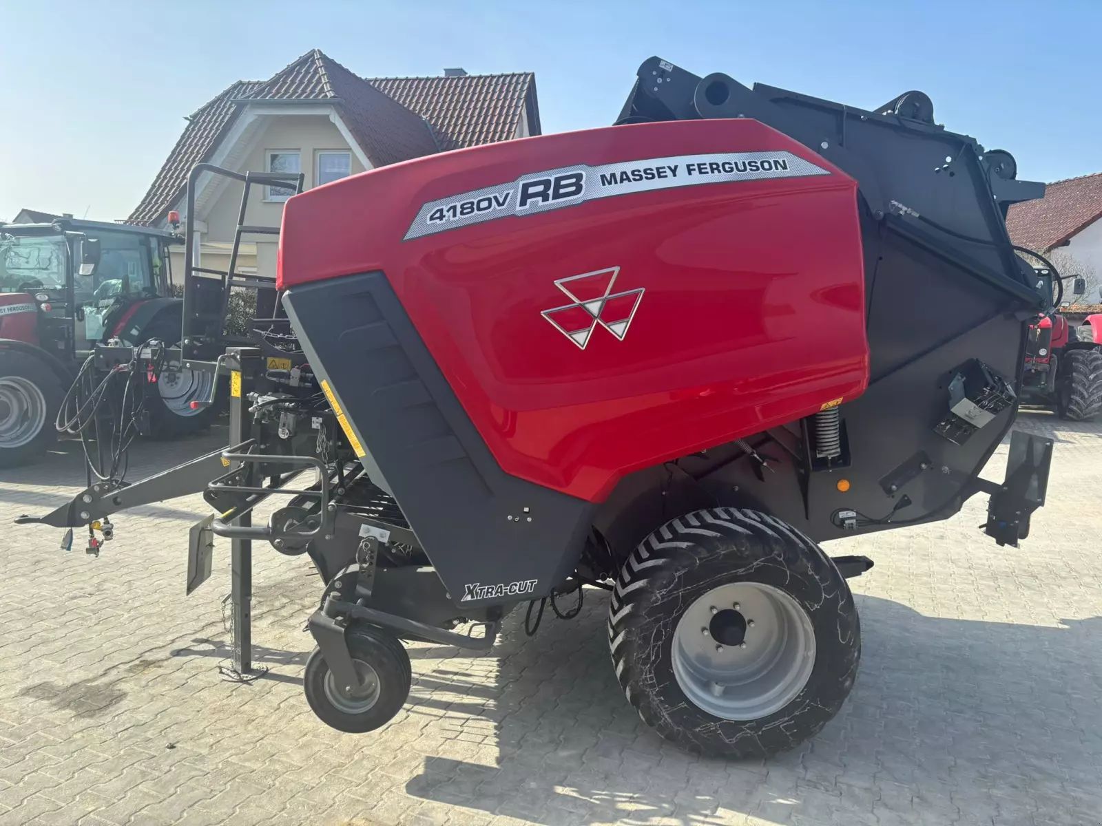 Massey Ferguson RB 4180V Xtra Pressa 39.900 €