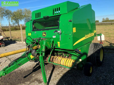 E-FARM: John Deere 568 - Presă de balotat - id XNNZ7T2 - 9.000 EUR - Anul: 2005 - Franța