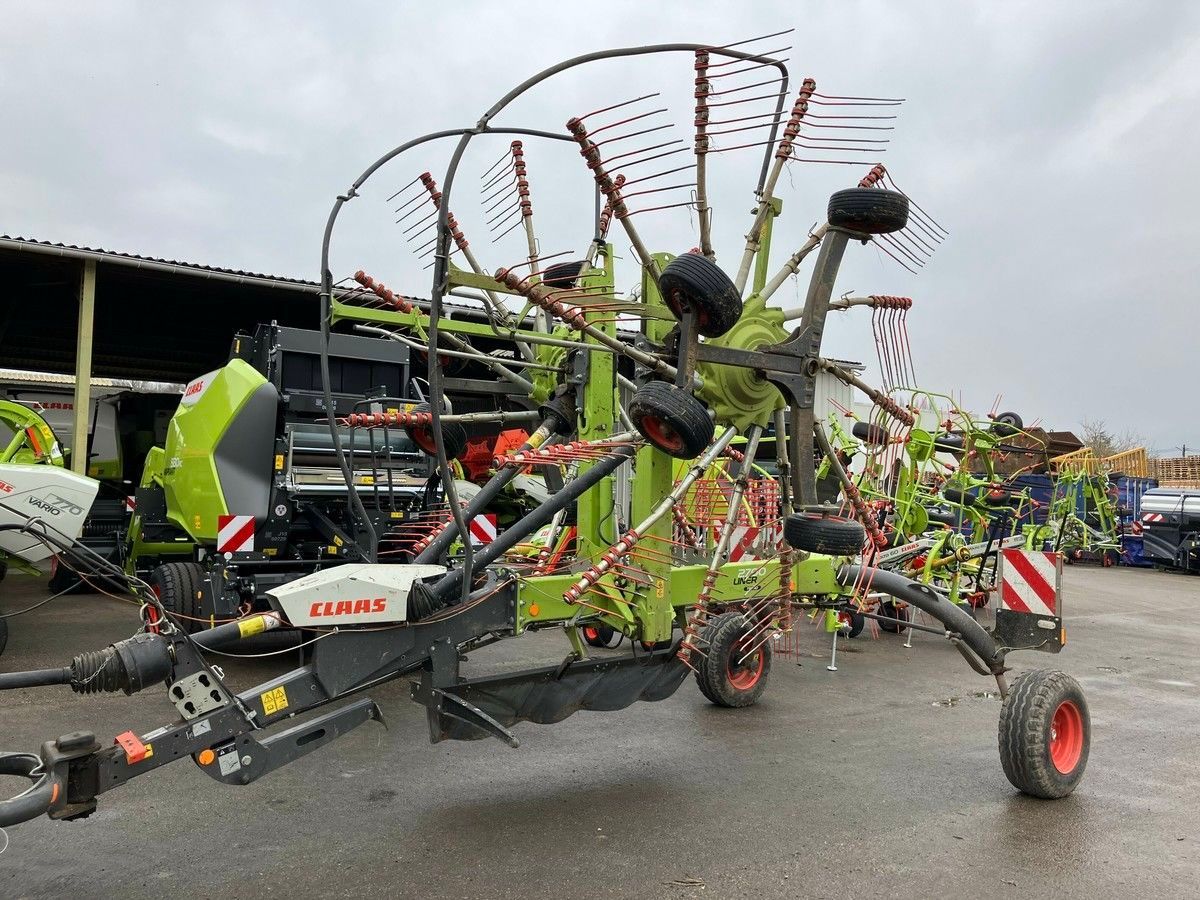 E-FARM: Claas Liner 2700 Trend - Karuzelowy przetrząsacz do siana - id M7CU8AD - 16 499 € - Rok produkcji: 2021 - Francja