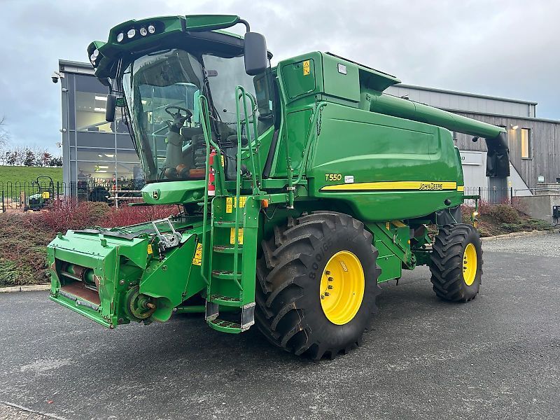 John Deere T 550 Combină de recoltat 172.857 EUR