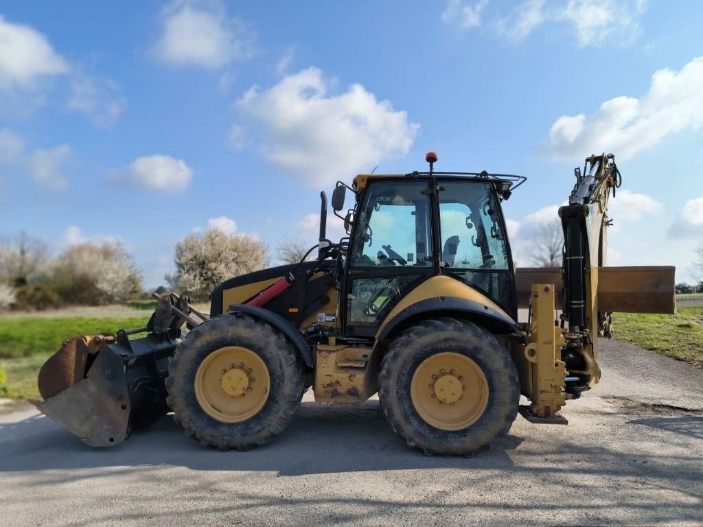 E-FARM: Caterpillar 434 e - Koparko-ładowarka - id IX9ES9K - 35 000 € - Rok produkcji: 2007 - Francja