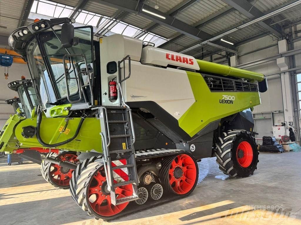 E-FARM: Claas Lexion 7500 - Kombájn - id XAF4DXX - 285 000 EUR - Gyártási év: 2021 - Üzemóra (motor): 1650,Motor teljesítménye (LE): 462,Litvánia