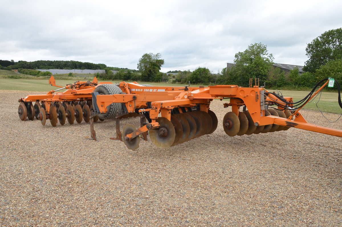 E-FARM: Simba solo 380st cultivator 3.8m - Cultivator - id VLZRGGK - €11,548 - Year of construction: 2005 - United Kingdom