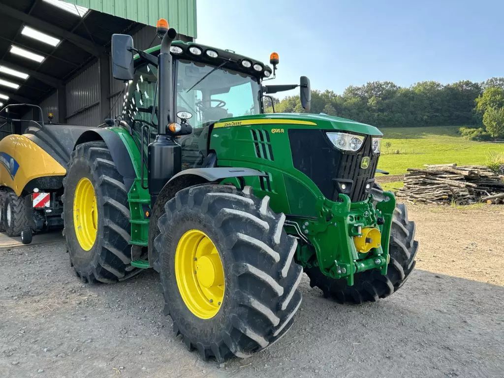 E-FARM: John Deere 6195 R - Τρακτέρ - id Q3FICP8 - 154.900 € - Χρονία: 2022 - Μετρητής ωρών: 1.050,Ισχύς κινητήρα: 195,Γαλλία