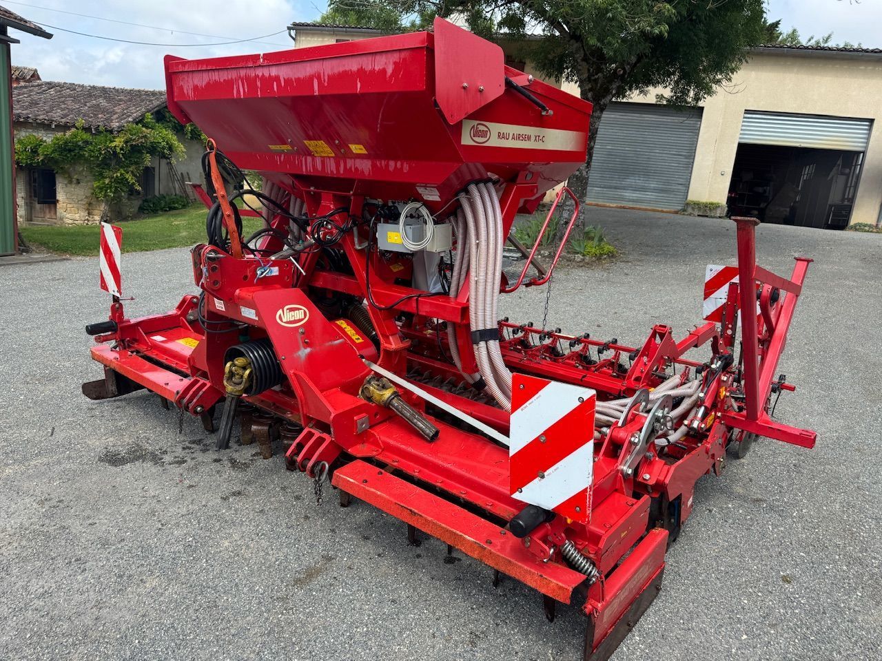 E-FARM: Vicon Air sel xt - Semoir - id JASMFMB - 18 950 € - Année: 2015 - France