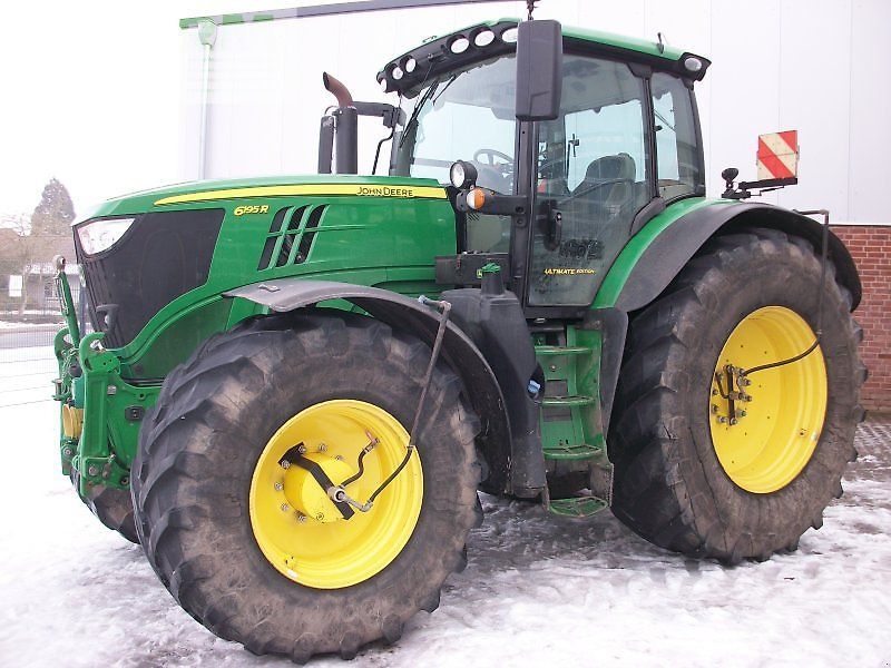 John Deere 6195 R Tractor €92,000
