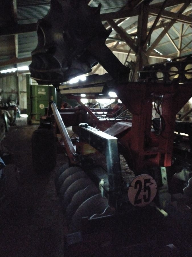 E-FARM: GREGOIRE BESSON sxp 36 - Herse à disques et disque compact - id DWEF8TM - 8 500 € - Année: 2011 - France