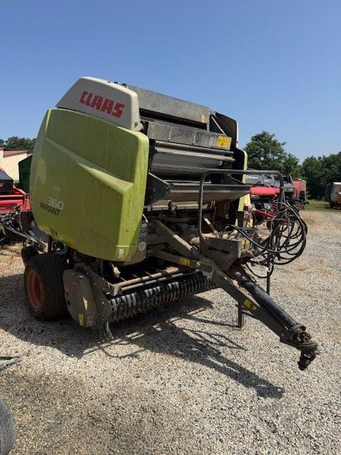 E-FARM: Claas variant 360 - Presse à balles - id RMUKMZW - 16 500 € - Année: 2015 - Italie