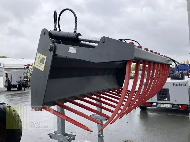 E-FARM: Bressel und Lade dung- und silagezange m d45 - Attachment - id  KL4JSZT - 3,900 - Year