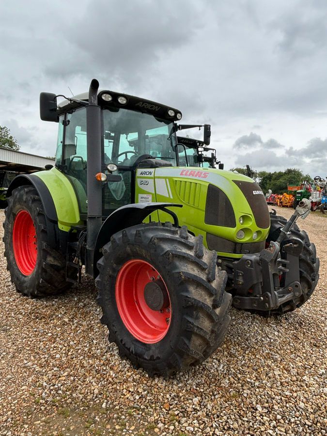 Claas Arion 640 Трактор