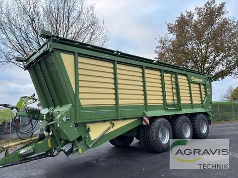 E-FARM: Krone TX 560 D - Transporte de forraje - id GTEAGYL - 94.900 € - Año: 2023 - Alemania