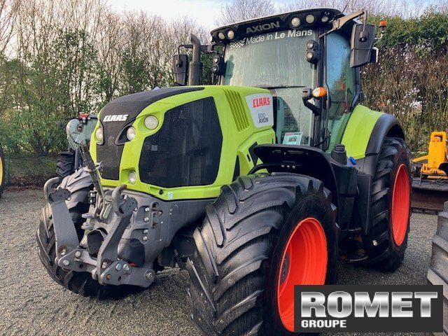 Claas Axion 800 Tractor €71,750