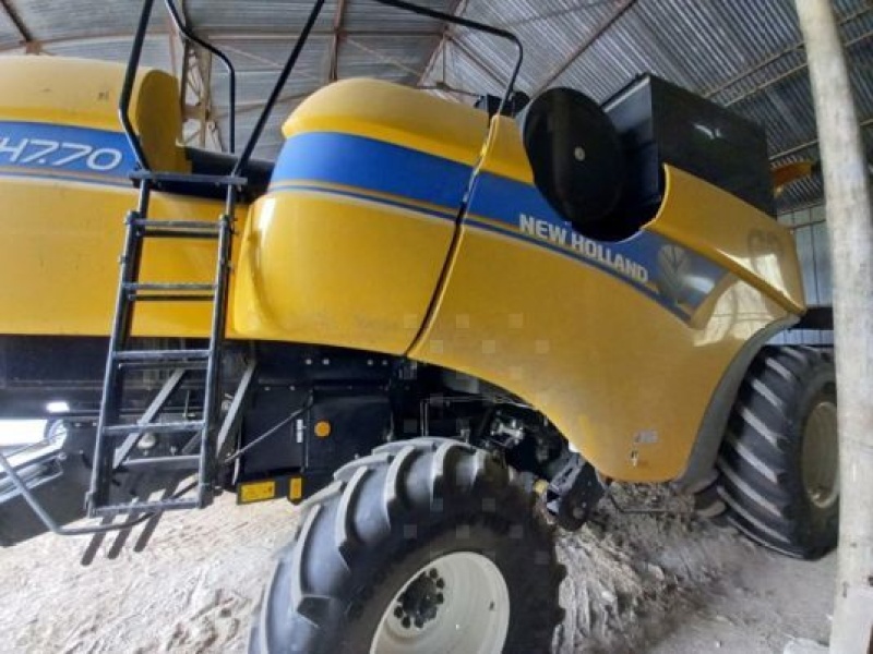 New Holland CH 7.70 ST5 combine 205.000 €