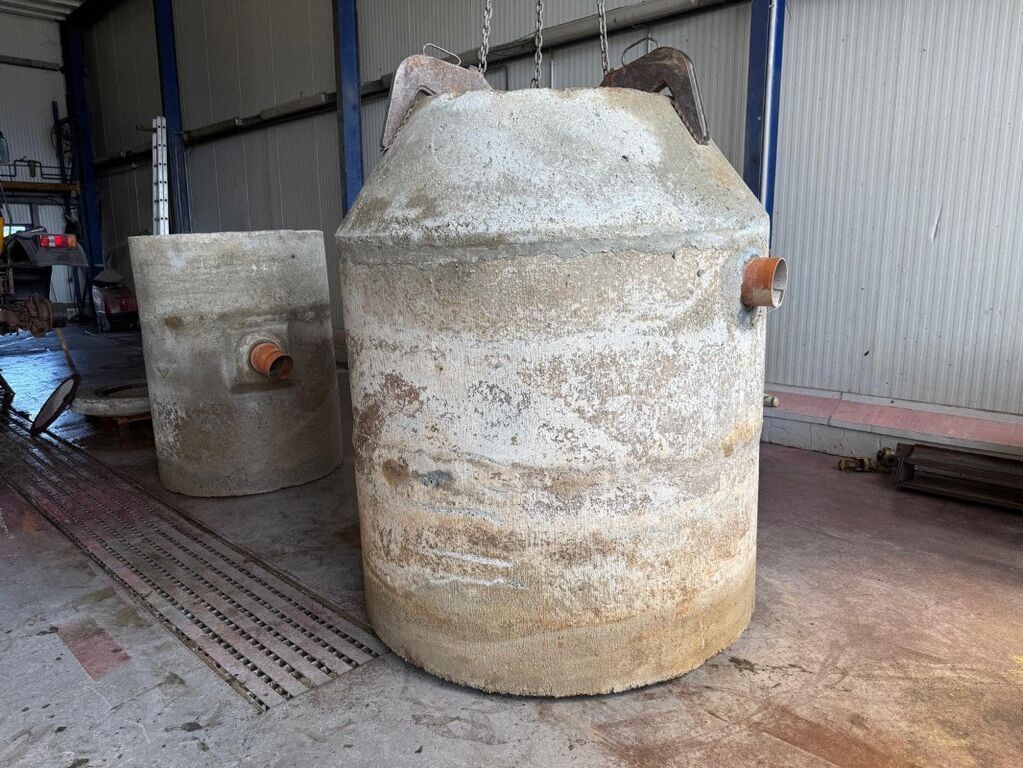 sonstige ölabscheider & schlammfang aus beton Maszyna do hodowli zwierząt 9000 €