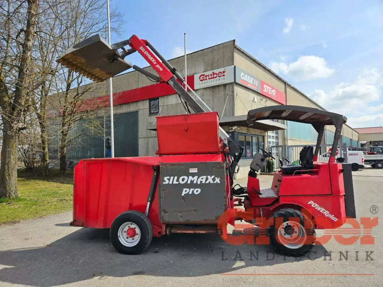 E-FARM: SILOMAXX svt 5065 w - Alimentador de otros - id IUKHJGZ - 17.419 € - Año: 2012 - Potencia del motor: 65,Alemania