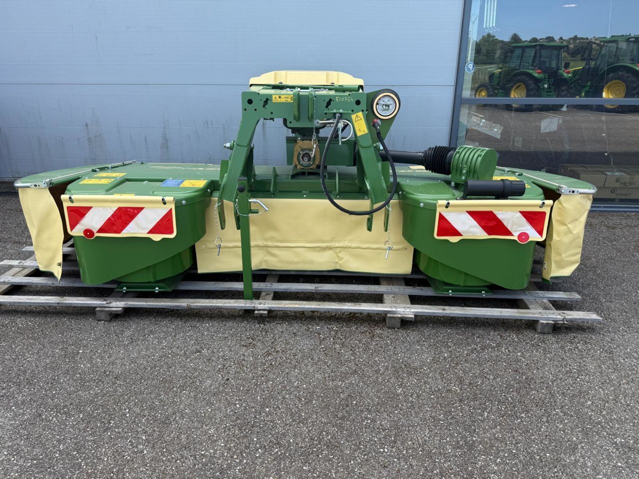 E-FARM: Krone EasyCut F 320 - Faucheuse - id HBHZ3FC - Année: 2023 - France