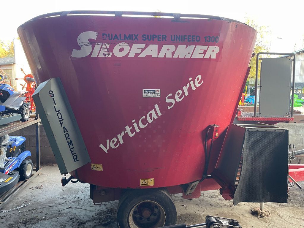 E-FARM: Silofarmer vertical série 1300 - Mélangeurs d'alimentation - id XRNFIYA - 12 500 € - Année: 2004 - France