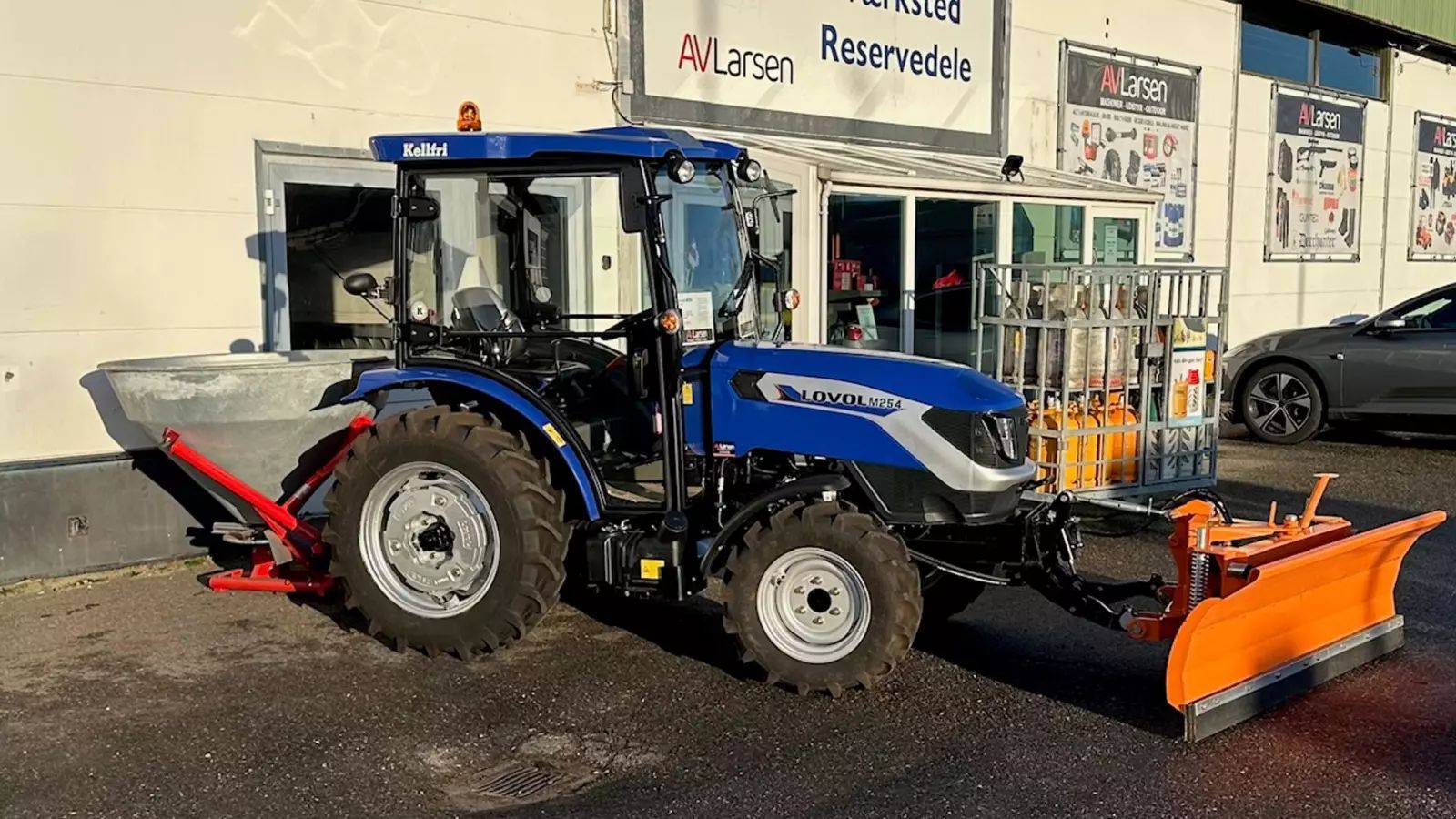 LOVOL m254 Tractor €18,079