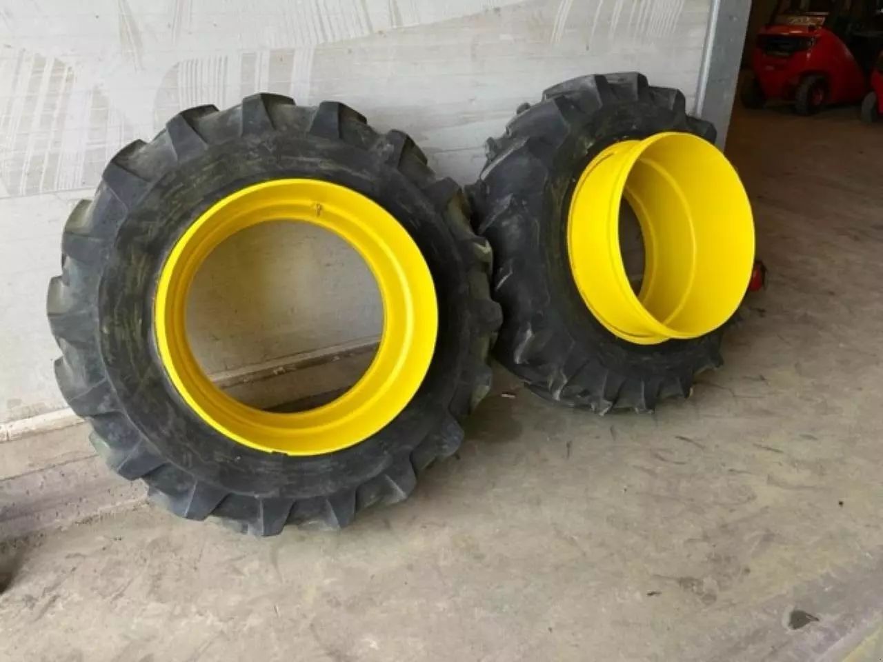 E-FARM: ALLIANCE 600/65r65 - Wheel and track - id HLAYUJA - €5,226 - Denmark
