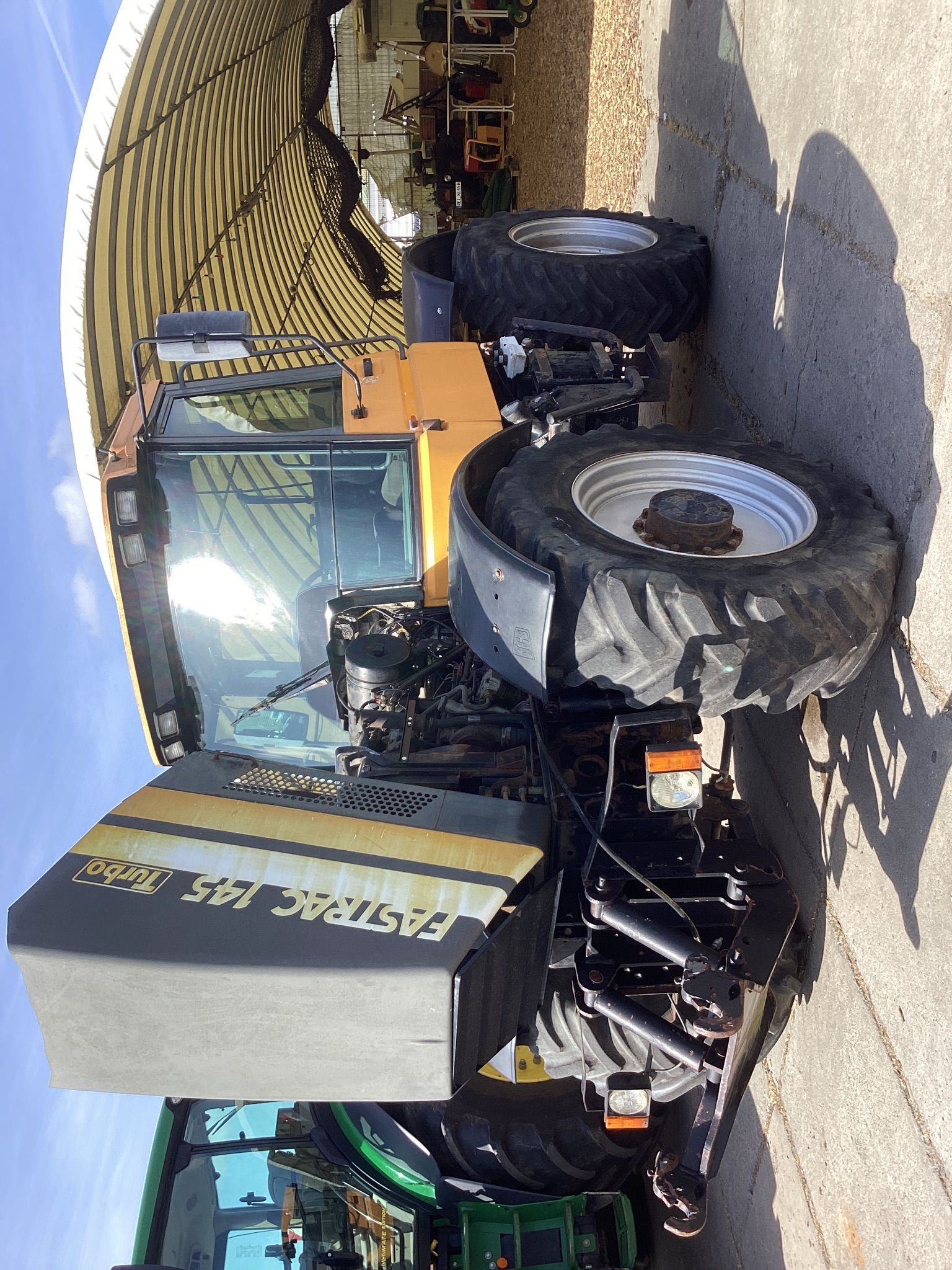 E-FARM: JCB Fastrac 145 - Tractor - id K5AXP41 - €15,966 - Year of construction: 1997 - Engine hours: 5,621,Engine power (HP): 152,Germany