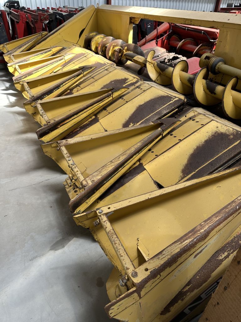 New Holland nl 62 Header €7,900