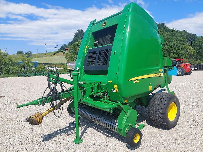 John Deere 864 Baler €15,983