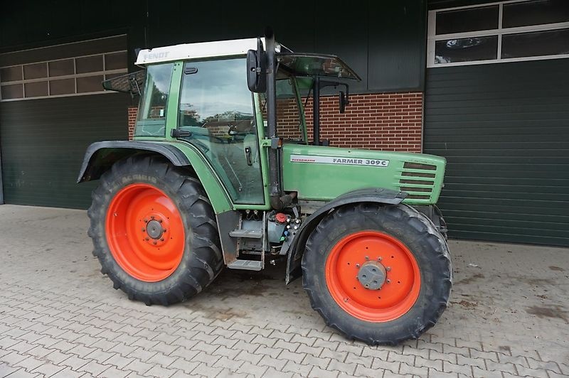 Fendt Farmer 309 C tractor €15,900