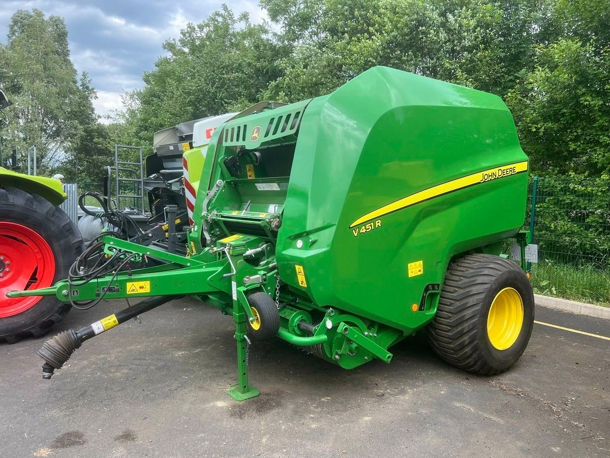 E-FARM: John Deere V451R - Presse à balles - id 2IMSFUE - 39 000 € - Année: 2018 - France