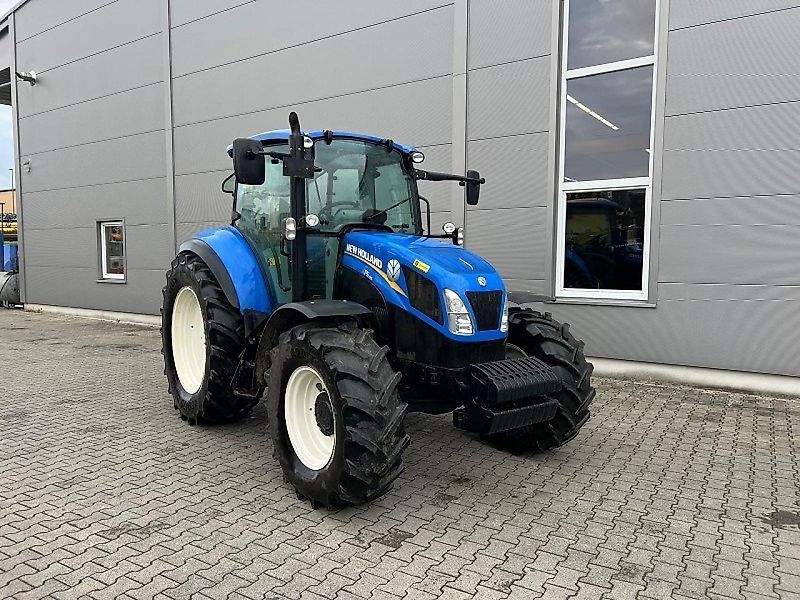 E-FARM: New Holland T5.95 - Traktor - id QF5NPCC - 48 237 € - Rok produkcji: 2016 - Motogodziny: 1800,Moc silnika: 99,Niemcy