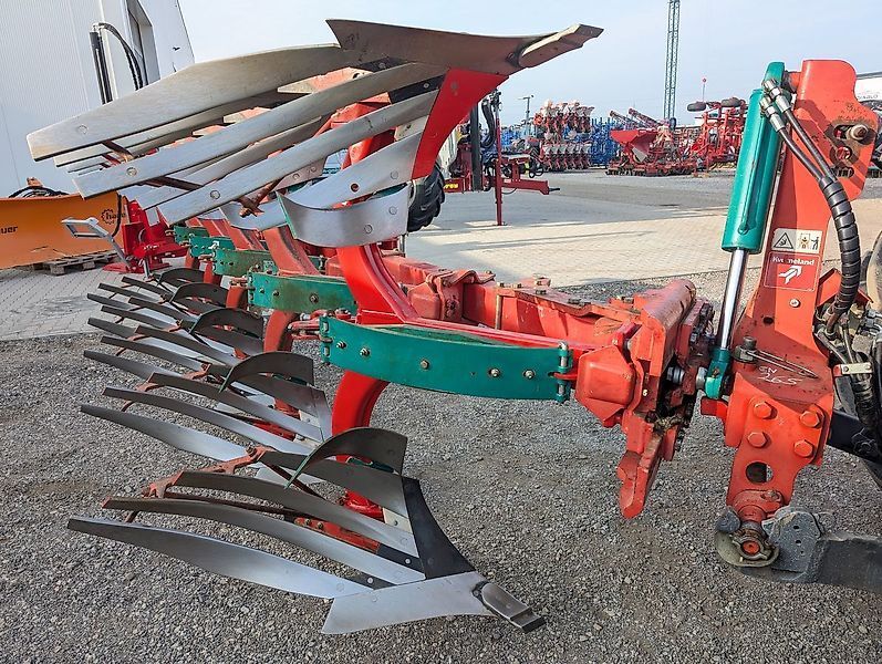 E-FARM: Kverneland es100 5schar streifenkörper - Plough - id AGA6QHU - €19,000 - Year of construction: 2012 - Austria