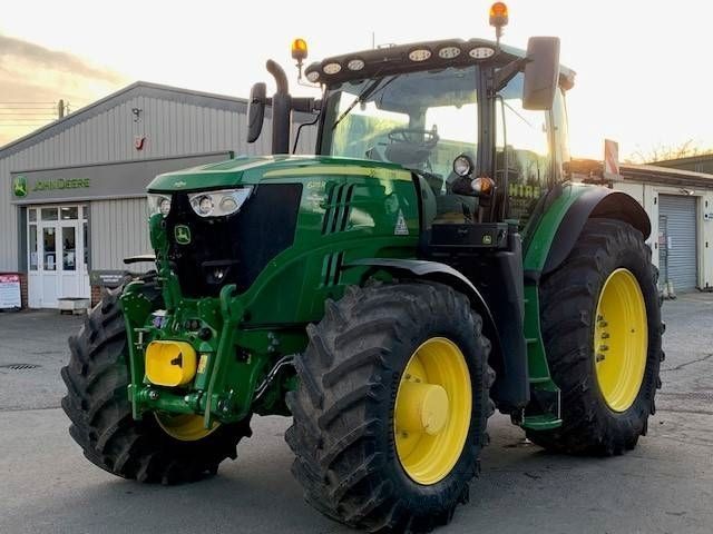 John Deere 6215 R Tractor 159.461 EUR